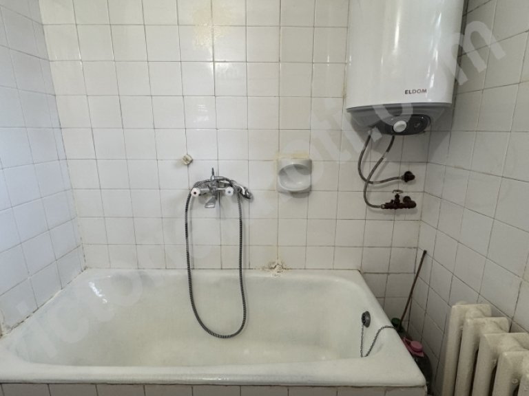 Тристаен апартамент за продажба Велико Търново Център - Photo 8