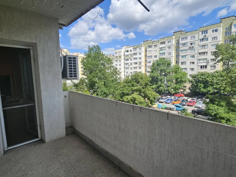 Тристаен апартамент за продажба София Овча Купел 2