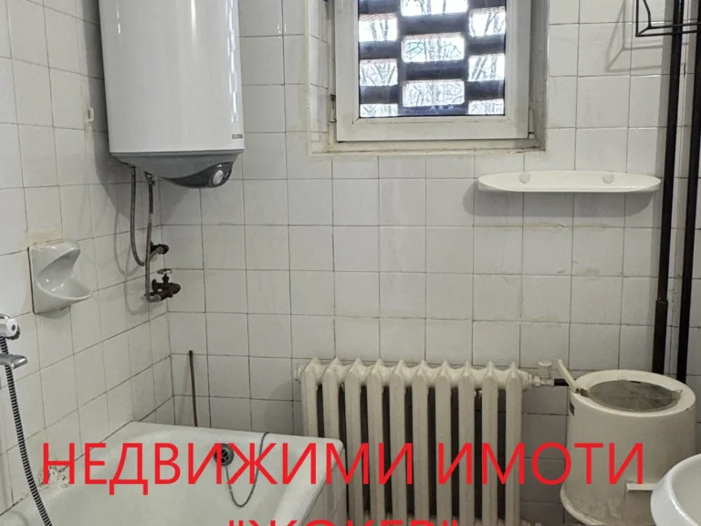 Тристаен апартамент за продажба Велико Търново Център