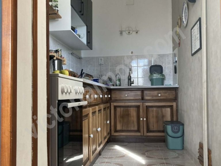 Тристаен апартамент за продажба Велико Търново Бузлуджа - Photo 2