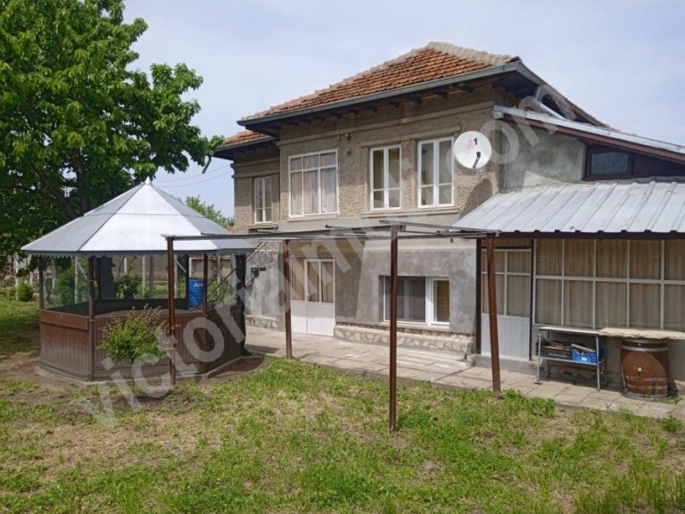 Къща за продажба Велико Търново област с.Никюп