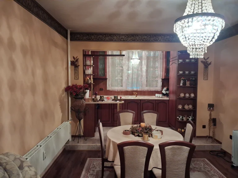 Тристаен апартамент за продажба София Младост 4