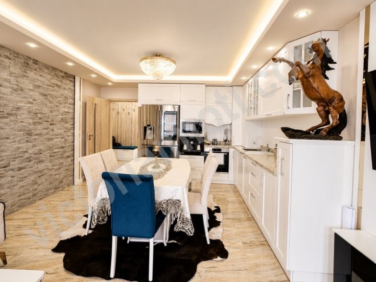 Тристаен апартамент за продажба Велико Търново бул. България - Photo 2