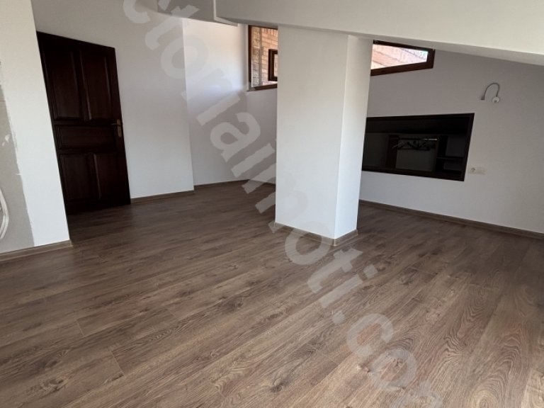 Четиристаен апартамент за продажба Велико Търново Център - Photo 8