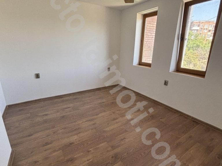Двустаен апартамент за продажба Велико Търново Център - Photo 3