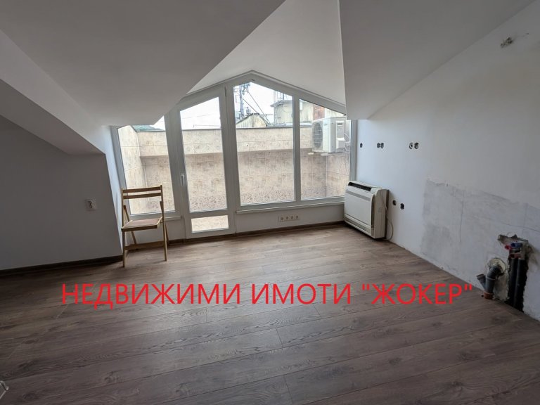 Четиристаен апартамент за продажба Велико Търново Център - Photo 3