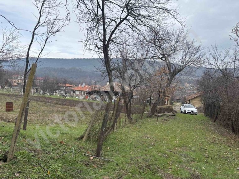 Земя за продажба Велико Търново област с.Пчелище - Photo 2