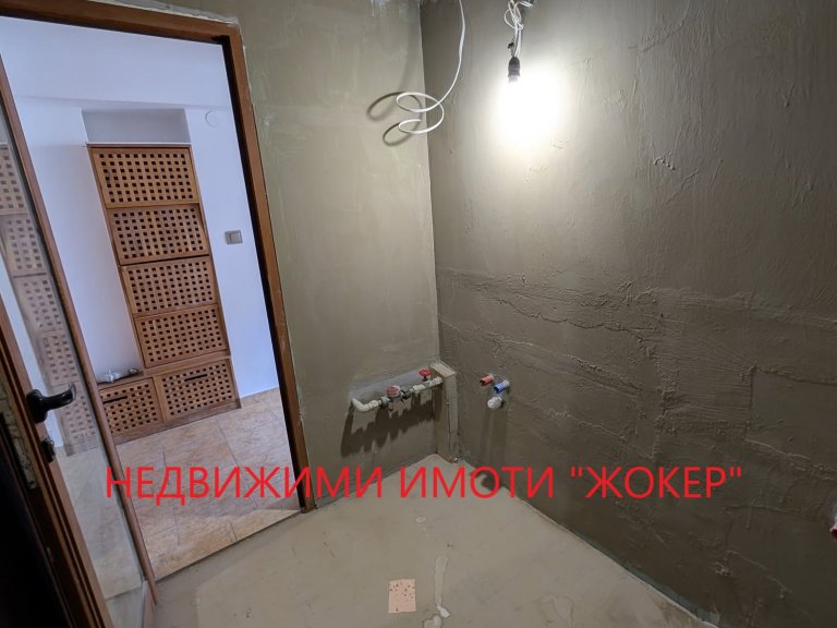 Двустаен апартамент за продажба Велико Търново Център - Photo 9