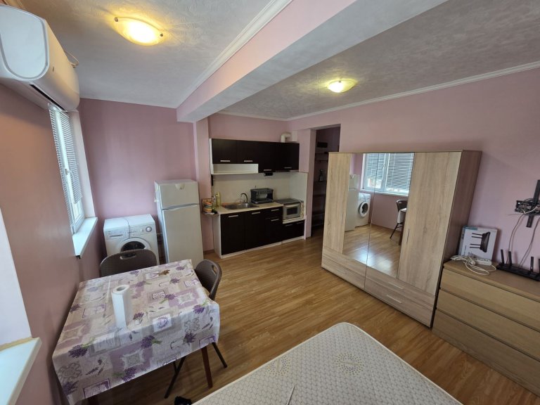 One Room Apartment for rent Sofia Lyulin 8