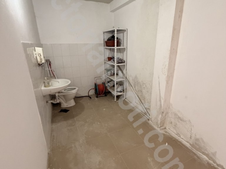 Тристаен апартамент за продажба Велико Търново Варуша - Photo 10