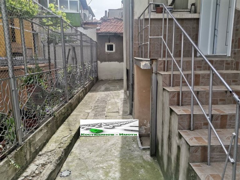 Тристаен апартамент за продажба Пловдив област гр.Асеновград - Photo 9