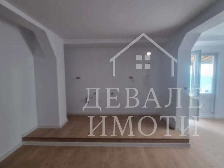 Тристаен апартамент за продажба Бургас област гр.Поморие