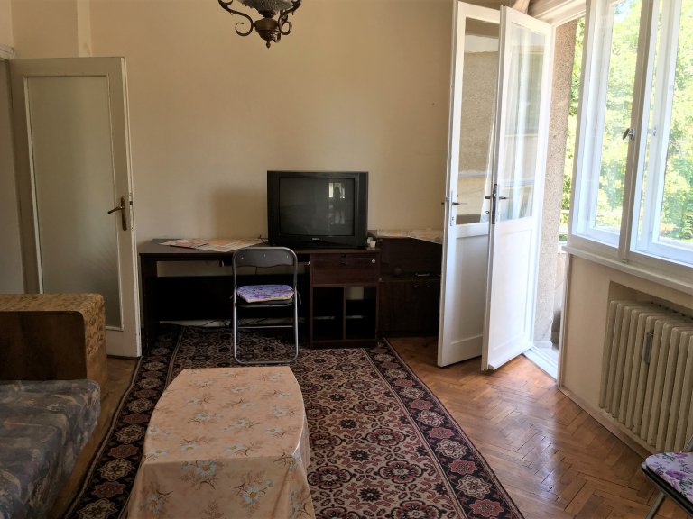 Тристаен апартамент дава под наем София Център - Photo 1