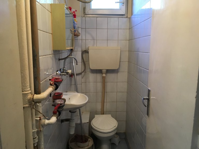 Тристаен апартамент дава под наем София Център - Photo 8
