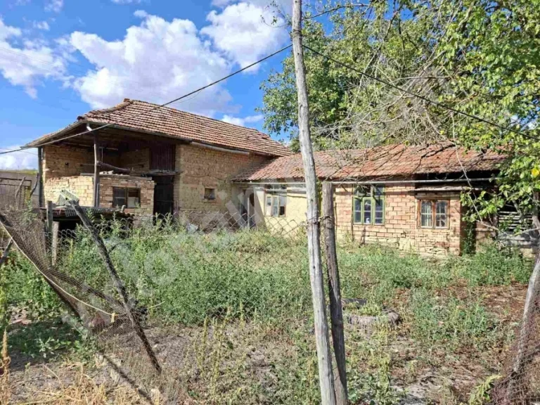 Къща за продажба Велико Търново област с.Обединение