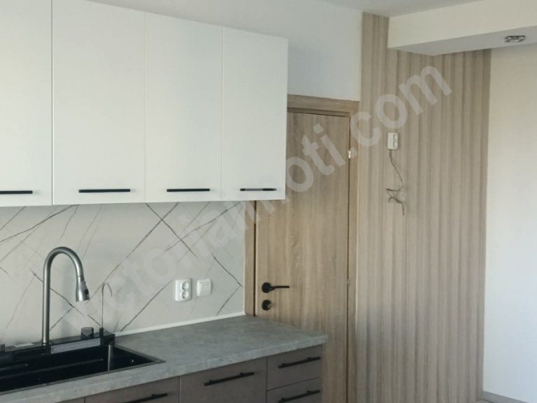 Тристаен апартамент за продажба Велико Търново Бузлуджа - Photo 2
