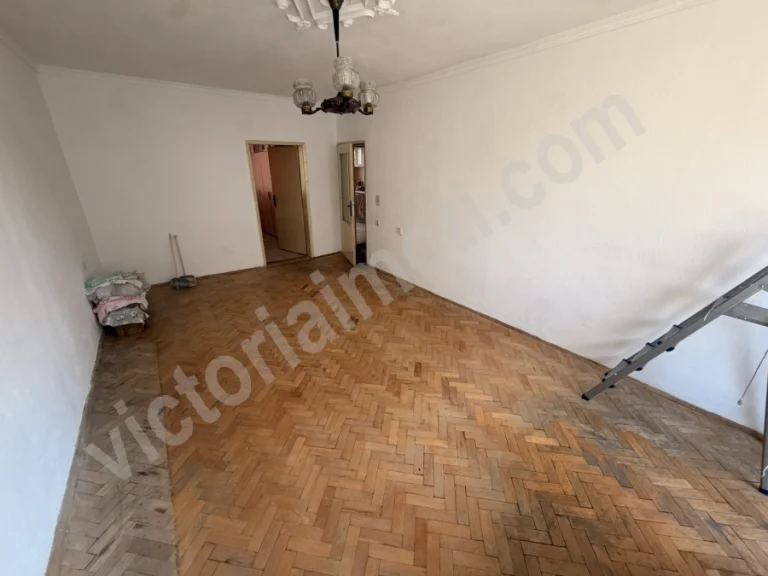 Тристаен апартамент за продажба Велико Търново Център