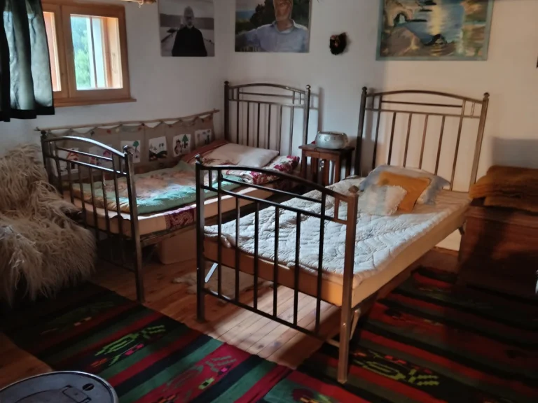 Къща за продажба Варна област с.Изворник