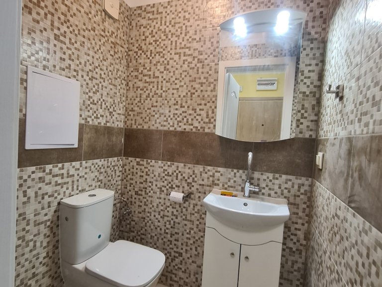 Тристаен апартамент дава под наем София Лагера - Photo 9