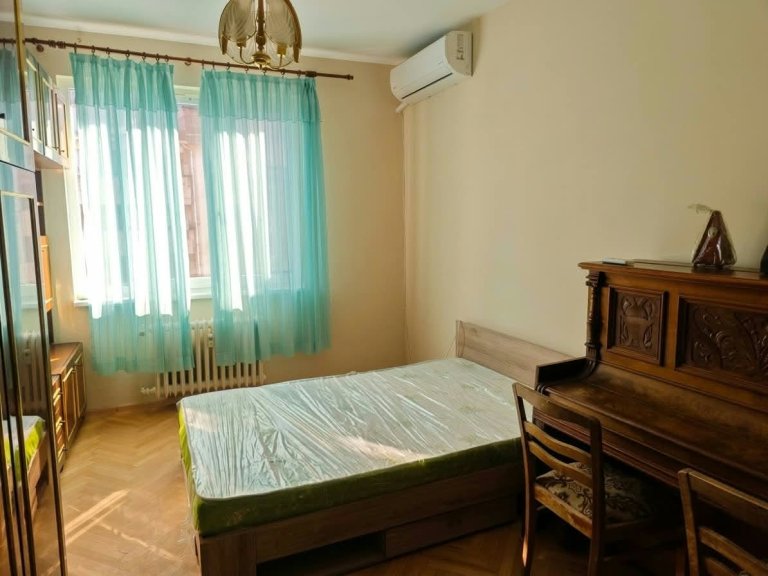 Двустаен апартамент дава под наем София Център - Photo 5