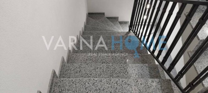 Тристаен апартамент за продажба Варна област гр. Аксаково - Photo 2