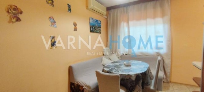 Четиристаен апартамент дава под наем Варна Цветен