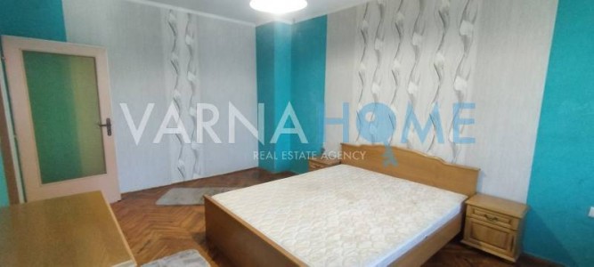 Четиристаен апартамент дава под наем Варна Цветен