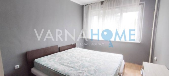 Четиристаен апартамент дава под наем Варна Цветен