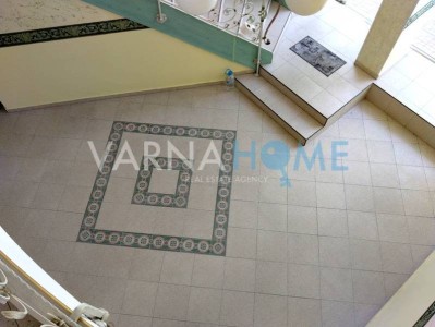 Магазин за продажба Варна Център - Photo 12