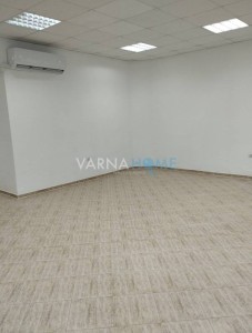 Магазин дава под наем Варна Левски