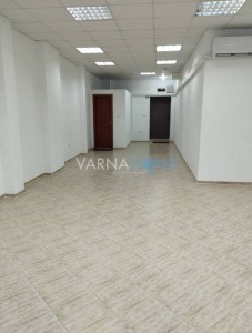 Магазин дава под наем Варна Левски
