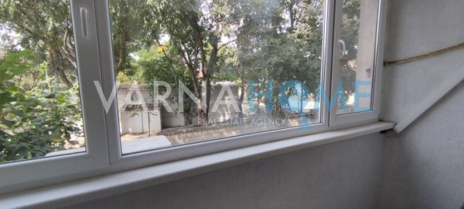 Двустаен апартамент дава под наем Варна Погребите