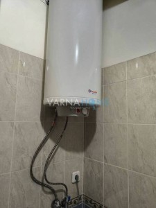 Тристаен апартамент дава под наем Варна Левски