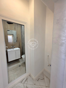 Тристаен апартамент за продажба Варна Център - Photo 6