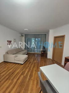 Тристаен апартамент дава под наем Варна Левски