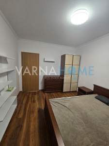 Тристаен апартамент дава под наем Варна Левски
