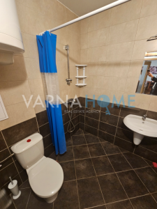 Тристаен апартамент дава под наем Варна Левски