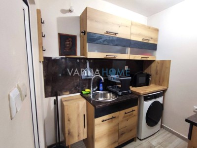 Едностаен апартамент дава под наем Варна Спортна Зала