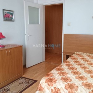Тристаен апартамент дава под наем Варна Лк Тракия