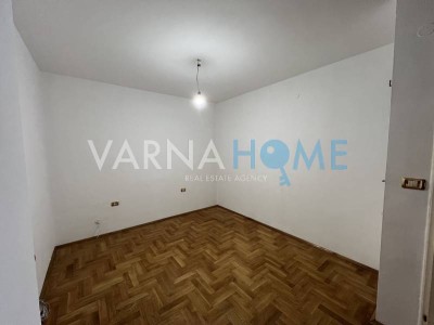 Тристаен апартамент за продажба Варна Зк Тракия