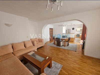 Четиристаен апартамент дава под наем Варна Спортна Зала