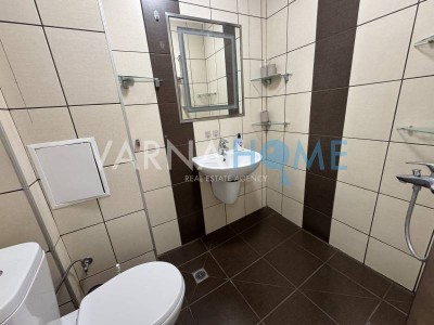 Двустаен апартамент дава под наем Варна Възраждане 3