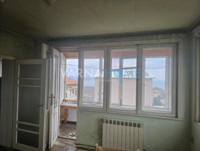 Тристаен апартамент за продажба Варна Галата