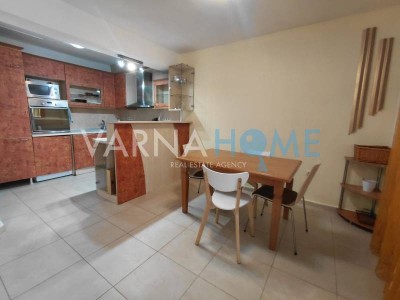 Тристаен апартамент дава под наем Варна Зк Тракия