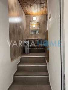 Тристаен апартамент за продажба Варна Цветен