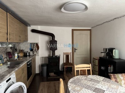 Тристаен апартамент за продажба Варна Цветен - Photo 3