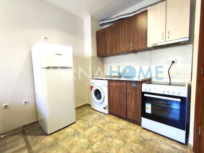 Двустаен апартамент дава под наем Варна Хеи