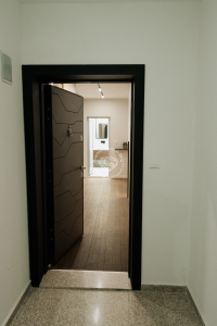 Тристаен апартамент за продажба Варна Център - Photo 24
