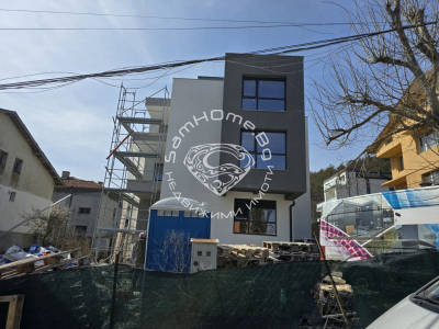 Тристаен апартамент за продажба Варна Виница