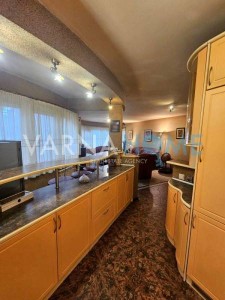 Тристаен апартамент за продажба Варна Център